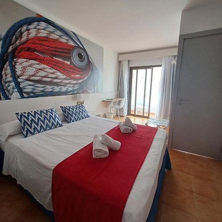 Hostal Cala Ratjada Экстерьер фото