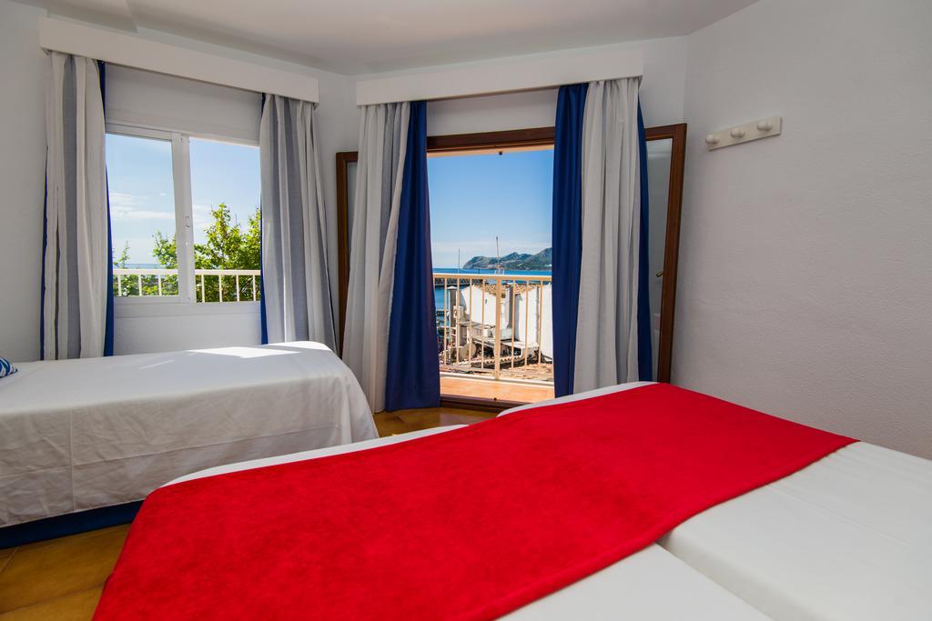 Hostal Cala Ratjada Экстерьер фото