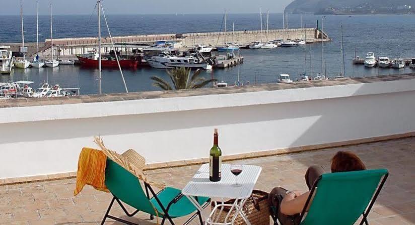 Hostal Cala Ratjada Экстерьер фото