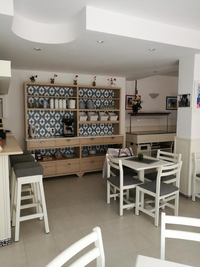 Hostal Cala Ratjada Экстерьер фото
