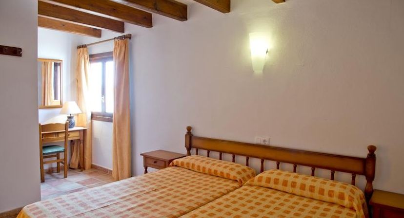 Hostal Cala Ratjada Экстерьер фото