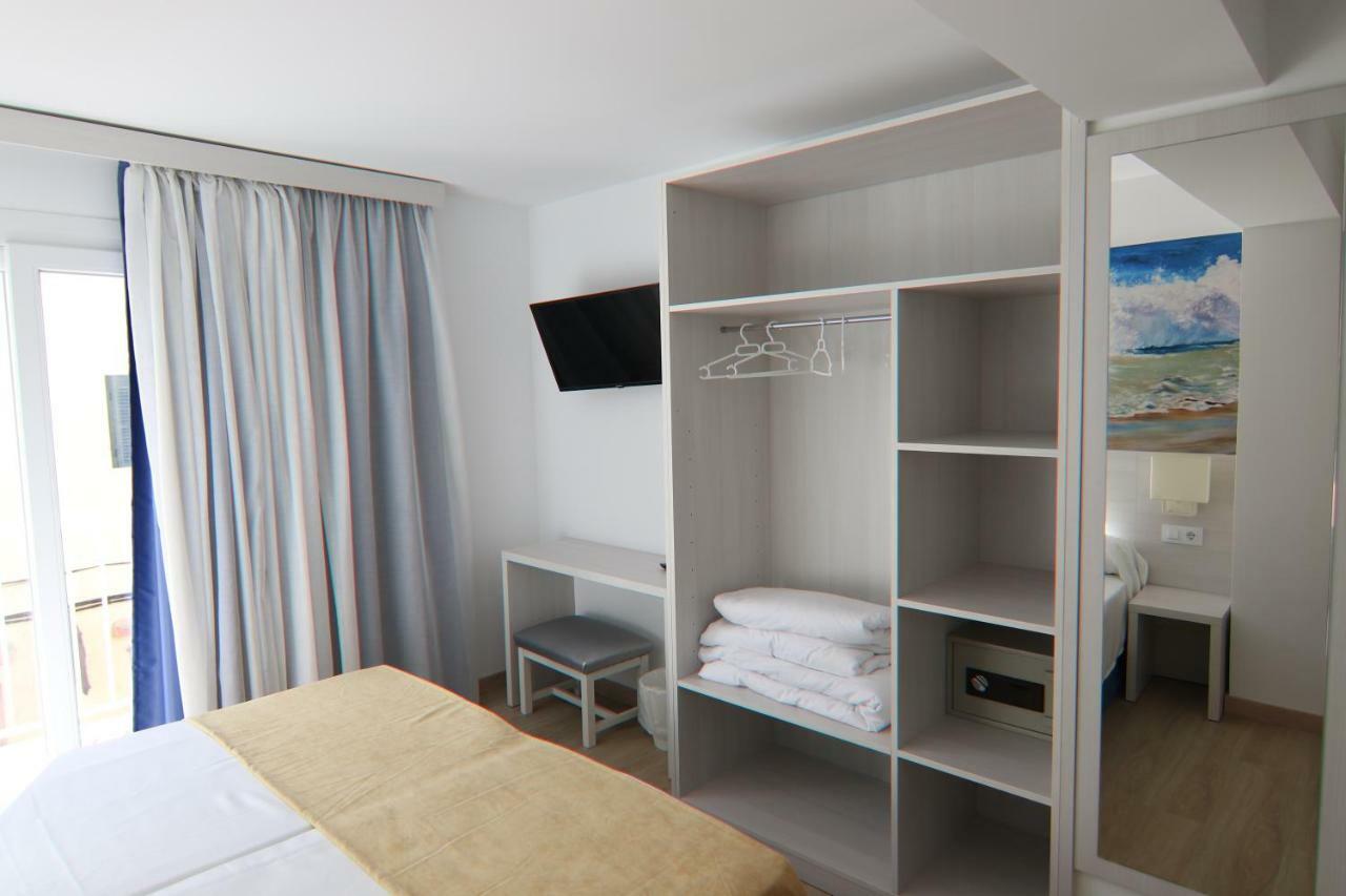 Hostal Cala Ratjada Экстерьер фото