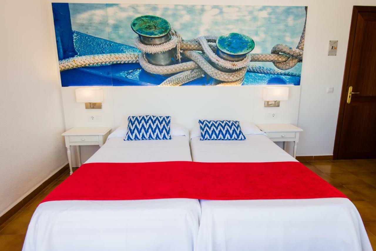 Hostal Cala Ratjada Экстерьер фото
